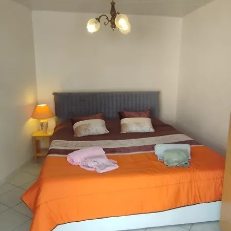 Casa Do Carvoeiro Tatil Evi