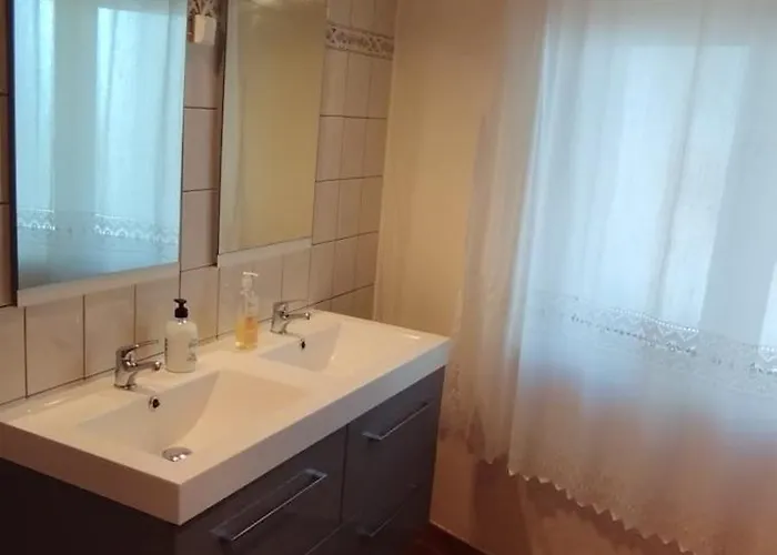 Casa de Férias Casa Do Carvoeiro