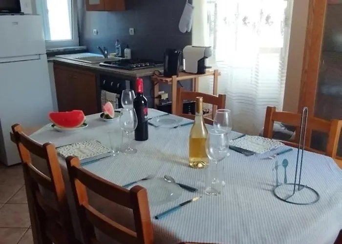Casa Do Carvoeiro Feriehus *